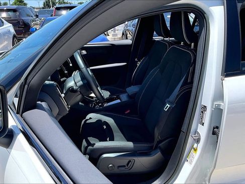 Certified 2023 Volvo XC40 Recharge Plus AWD/4WD image 31