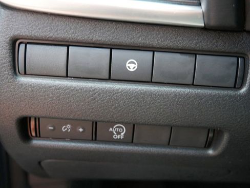 Used 2023 Nissan Rogue SV image 21