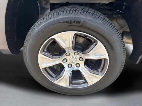 Used 2019 RAM 1500 Laramie RWD image 34