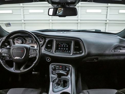 Used 2022 Dodge Challenger GT RWD image 15