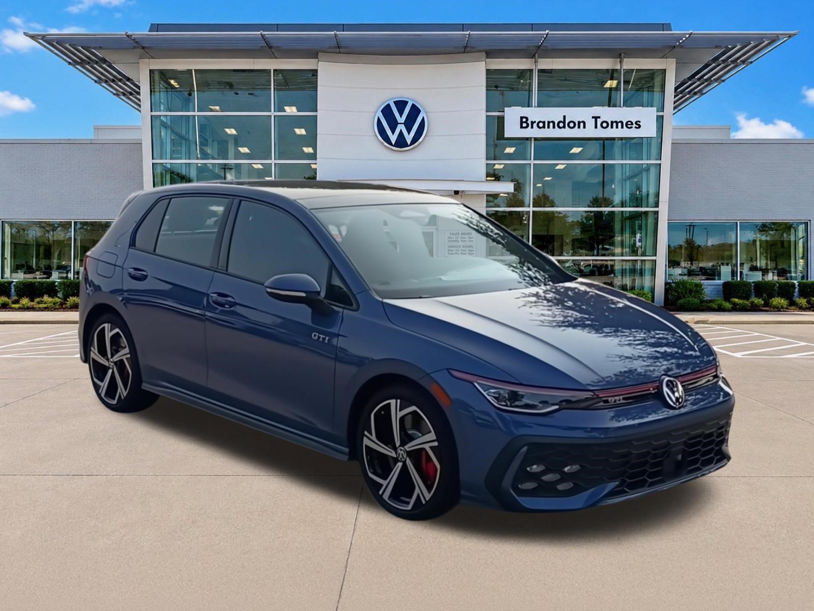 New 2026 Volkswagen GTI SE FWD image 2
