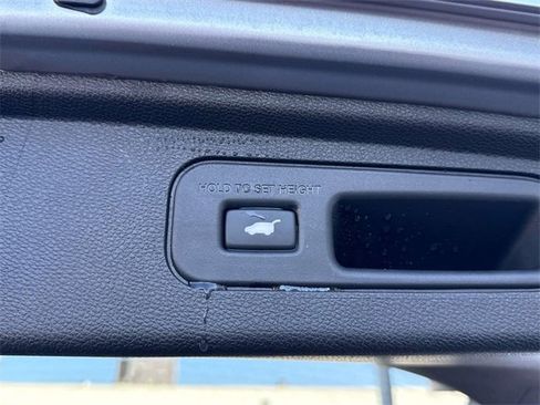 Certified 2025 Honda Odyssey Touring image 11