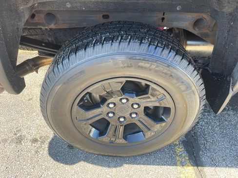 Used 2016 GMC Sierra 1500 SLT w/ All Terrain X Package image 8