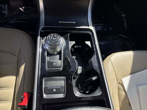 Used 2020 Ford Edge SEL w/ Convenience Package image 29