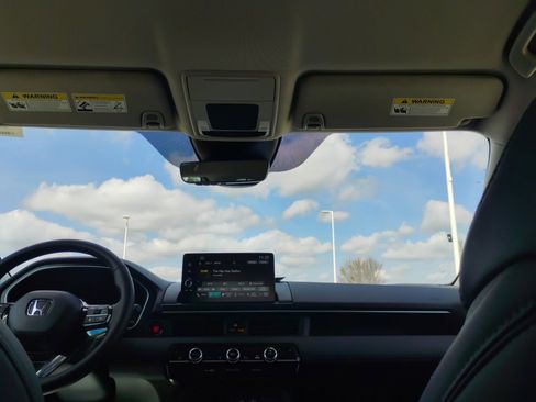 Used 2025 Honda Pilot EX-L image 21