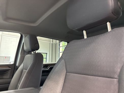 Used 2024 Chevrolet Silverado 1500 RST w/ Z71 Off-Road Package image 28