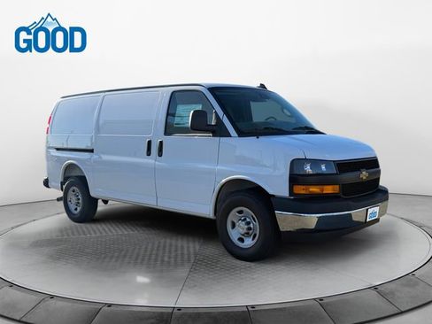 New 2025 Chevrolet Express 3500 w/ Driver Convenience Package RWD image 7