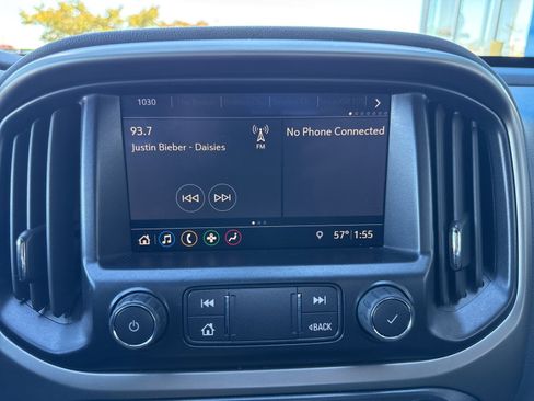 Used 2022 Chevrolet Colorado Z71 image 21