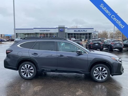 Used 2025 Subaru Outback Limited image 1