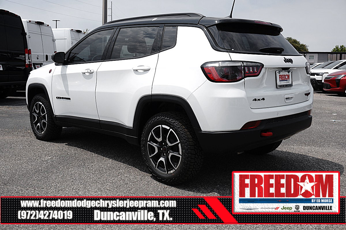 New 2026 Jeep Compass Trailhawk AWD/4WD image 3