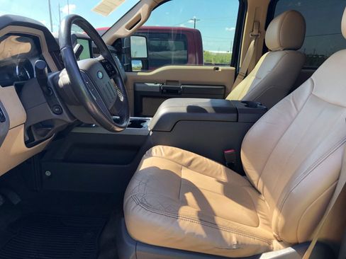 Used 2016 Ford F250 Lariat w/ Lariat Interior Package image 17