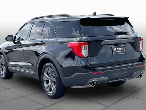 Used 2023 Ford Explorer XLT w/ Equipment Group 202A RWD image 12