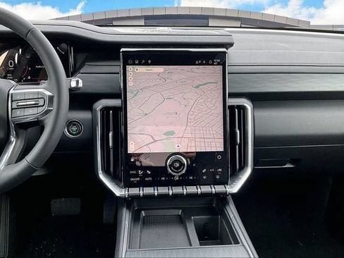 New 2026 GMC Acadia Elevation w/ Elevation Premium Package AWD/4WD image 8