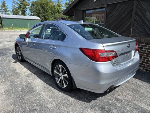 Used 2016 Subaru Legacy 2.5i Limited AWD/4WD image 2
