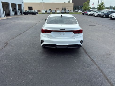 Used 2024 Kia Forte LXS FWD image 6