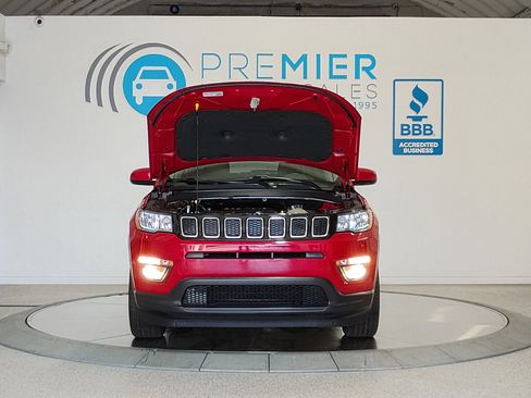 Used 2018 Jeep Compass Latitude image 42