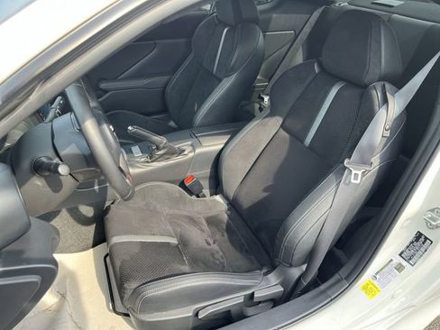 Used 2024 Toyota GR86 Premium RWD image 15