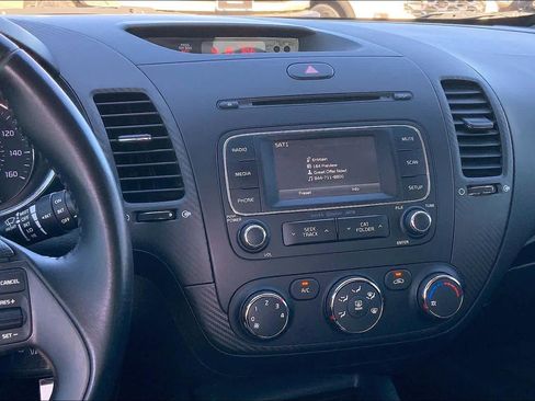 Used 2016 Kia Forte EX image 6