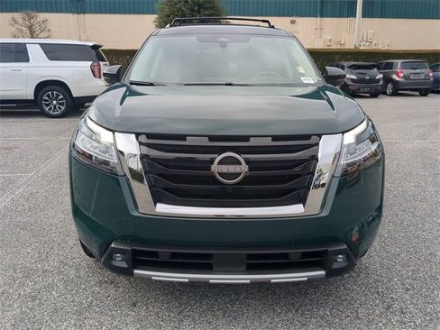 Used 2022 Nissan Pathfinder SL image 9