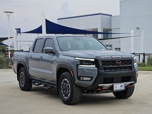 Used 2026 Nissan Frontier PRO-4X w/ Pro Premium Package image 2