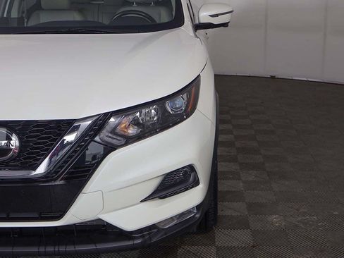 Used 2022 Nissan Rogue Sport SV w/ Technology Package AWD/4WD image 13