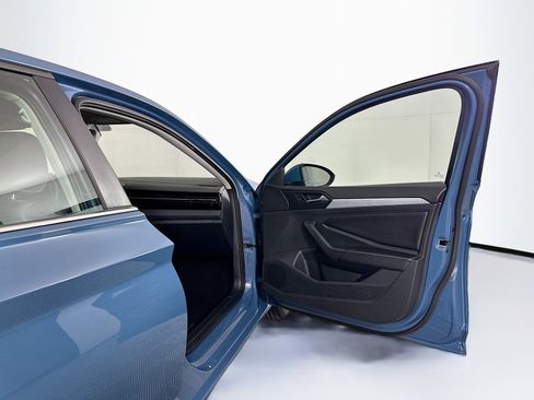 Used 2025 Volkswagen Jetta S FWD image 30