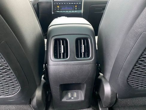 Used 2024 Hyundai Tucson Limited image 29