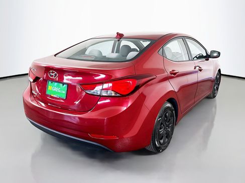 Used 2016 Hyundai Elantra SE image 10
