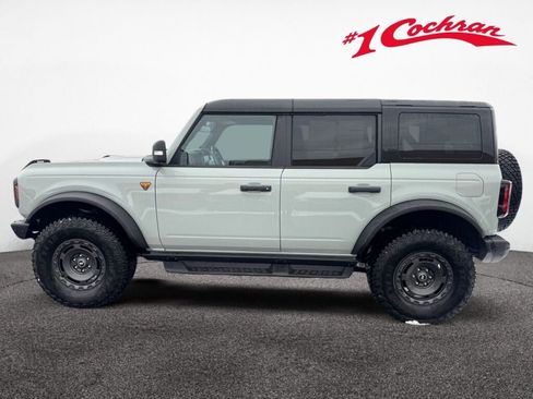 Used 2024 Ford Bronco Badlands image 4