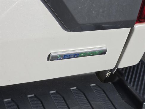 Used 2018 Ford F150 Platinum w/ Equipment Group 701A Luxury image 13