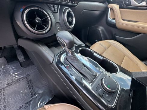 Used 2022 Chevrolet Blazer Premier w/ Enhanced Convenience Package FWD image 32