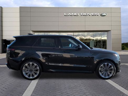 New 2026 Land Rover Range Rover Sport Dynamic SE AWD/4WD image 4