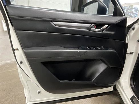 Used 2018 MAZDA CX-5 Touring image 10