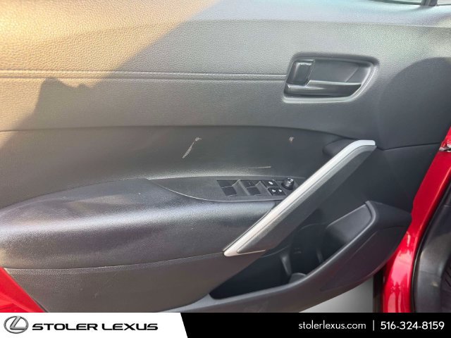 Used 2025 Toyota Corolla Cross AWD Hybrid w/ Moonroof Package image 21