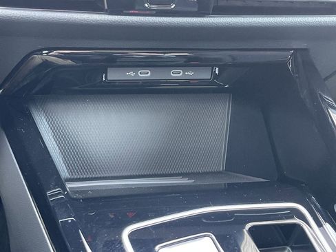 New 2026 Volkswagen GTI SE FWD image 26