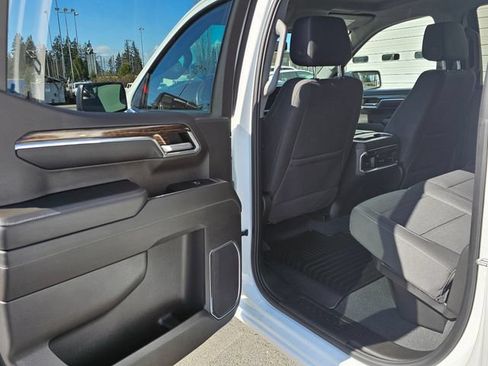 Certified 2022 GMC Sierra 1500 Elevation w/ Preferred Package AWD/4WD image 15