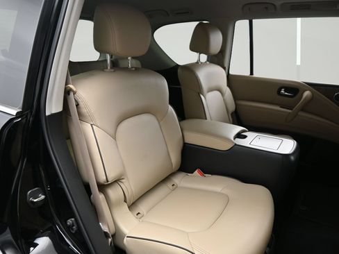 Used 2024 Nissan Armada SL w/ Captain's Chairs Package AWD/4WD image 13