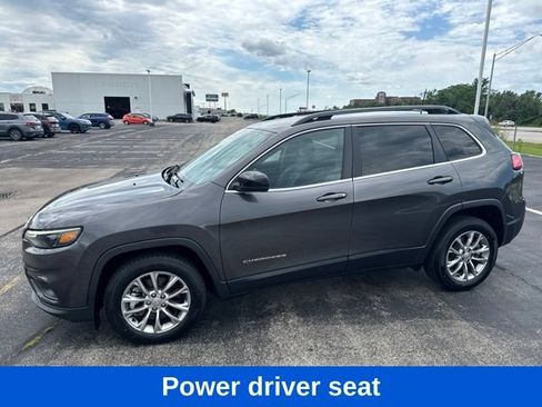 Used 2022 Jeep Cherokee Latitude Lux FWD image 4