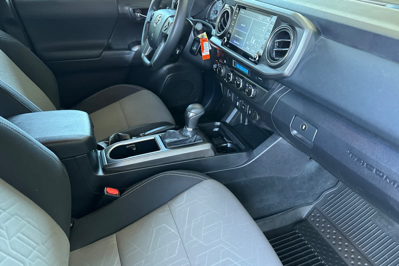 Certified 2023 Toyota Tacoma TRD Off-Road w/ Black Out Package (TMS) AWD/4WD image 15