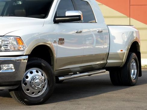 Used 2012 RAM 3500 Laramie Longhorn w/ Max Tow Pkg AWD/4WD image 9