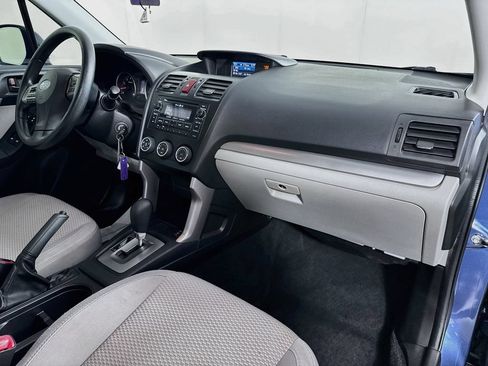 Used 2014 Subaru Forester 2.5i Premium w/ All-Weather Package AWD/4WD image 34