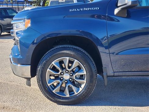 Used 2023 Chevrolet Silverado 1500 LT image 8