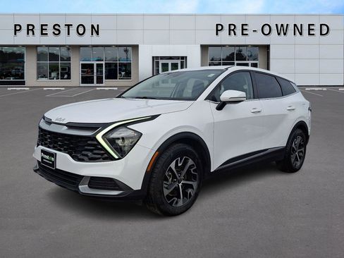 Used 2023 Kia Sportage EX image 1