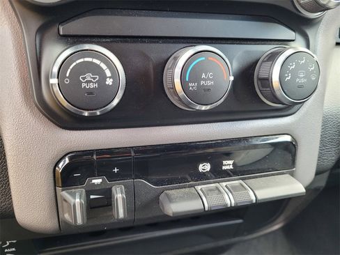 Used 2024 RAM 2500 Big Horn image 21