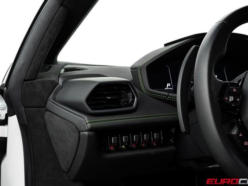 Used 2023 Lamborghini Huracan Tecnica image 29