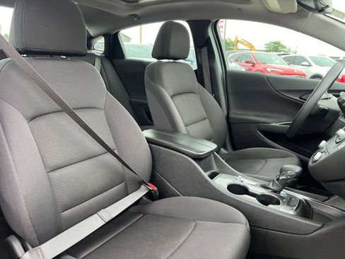 Used 2024 Chevrolet Malibu LT FWD image 38
