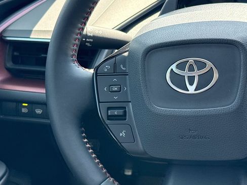 Used 2026 Toyota Prius Plug-In Hybrid FWD image 17