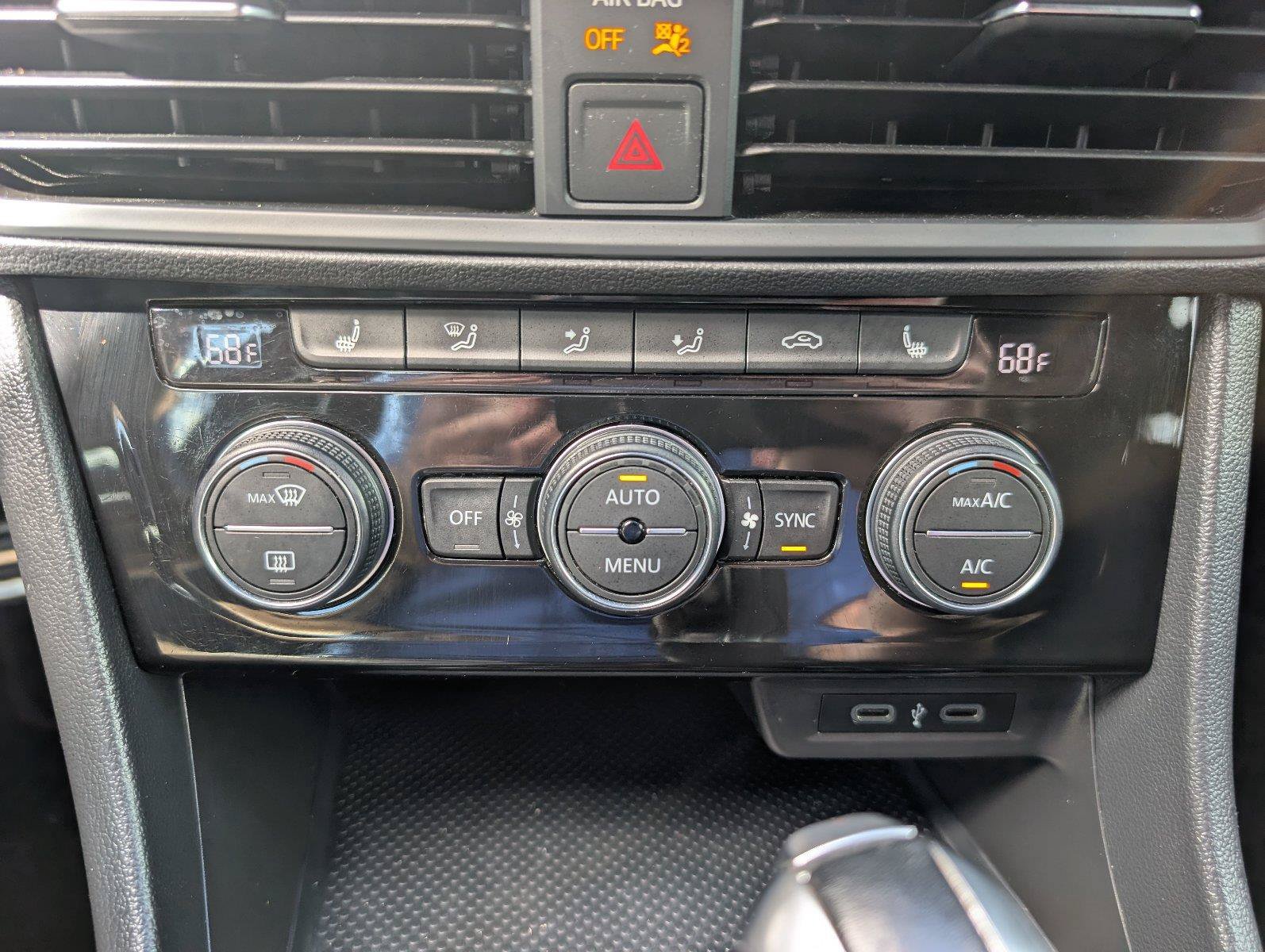 Used 2020 Volkswagen Jetta GLI FWD image 13