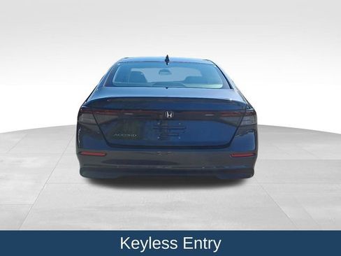 Used 2023 Honda Accord EX image 6