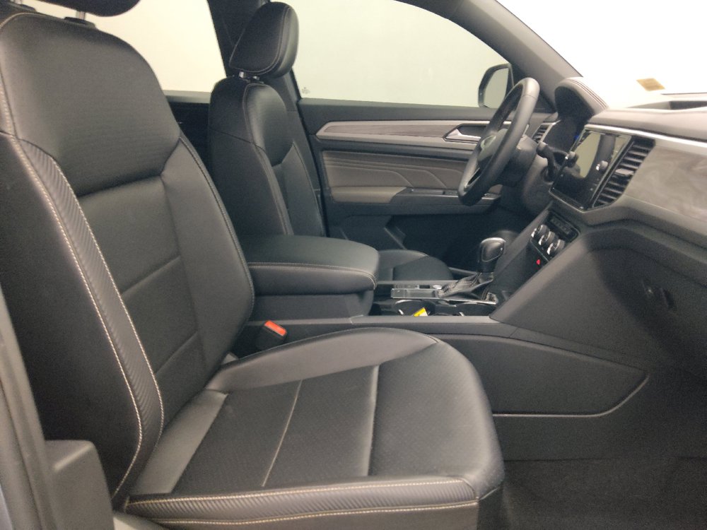Used 2022 Volkswagen Atlas Cross Sport SE FWD image 21